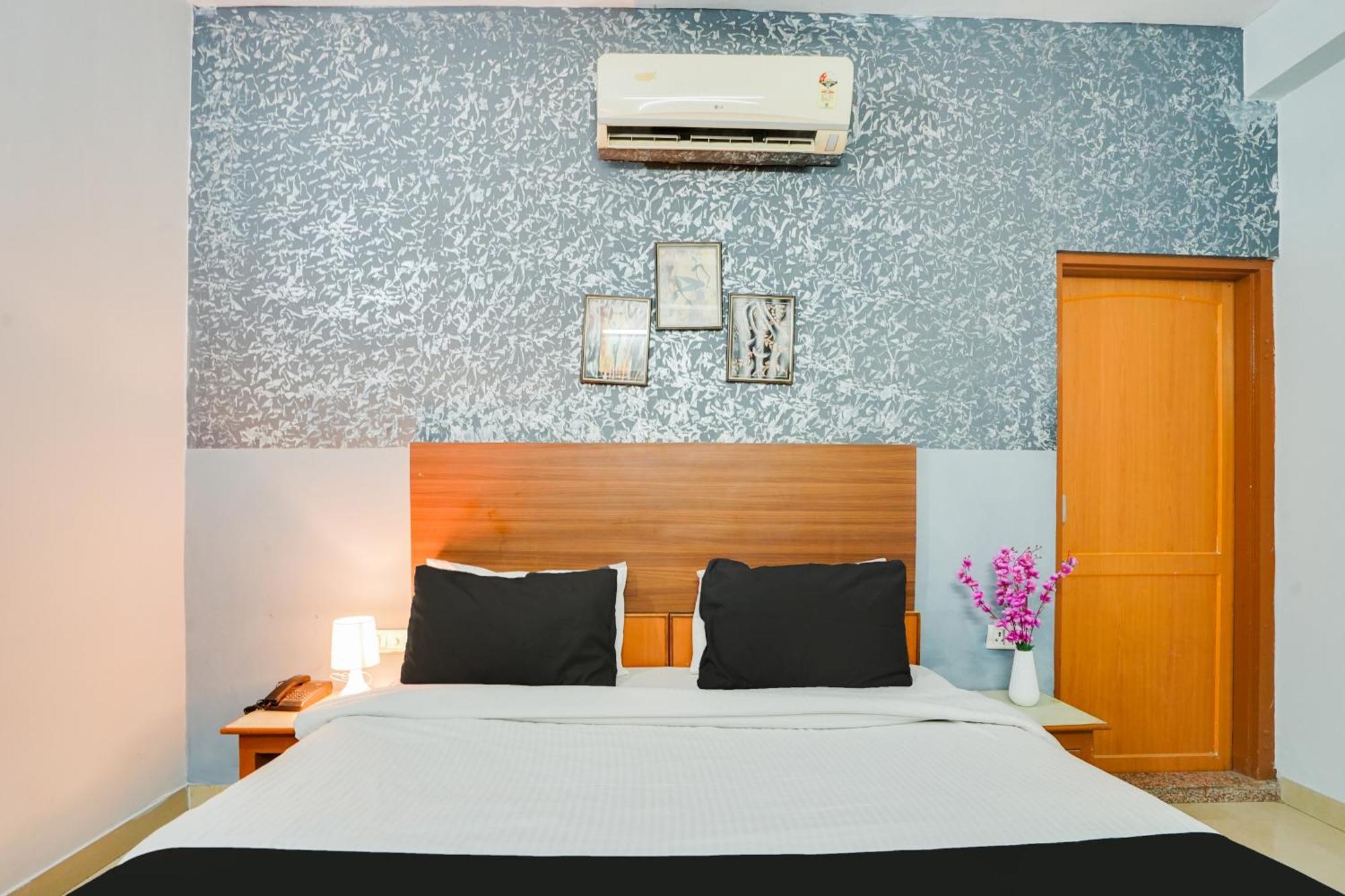 Super Hotel O Jln Marg Malviya Nagar Formerly Hotel Braj Haveli Jaipur Buitenkant foto
