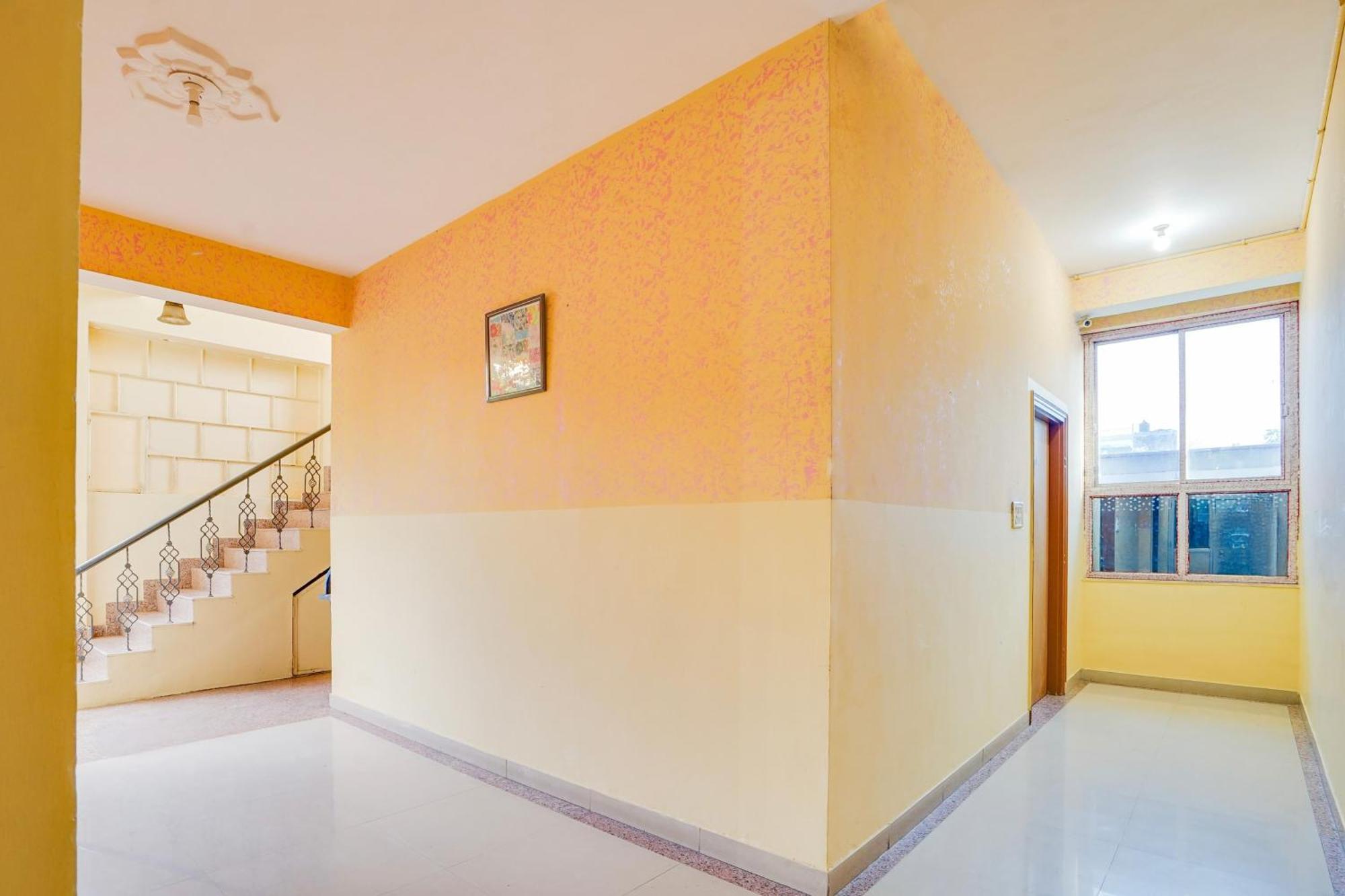 Super Hotel O Jln Marg Malviya Nagar Formerly Hotel Braj Haveli Jaipur Buitenkant foto